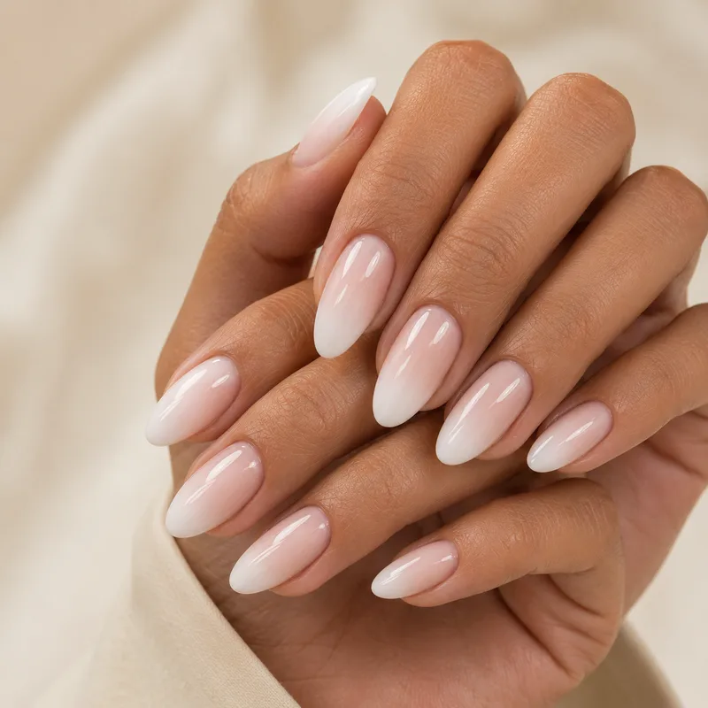 KI-erzeugtes Nageldesign: Babyboomer-Nägel